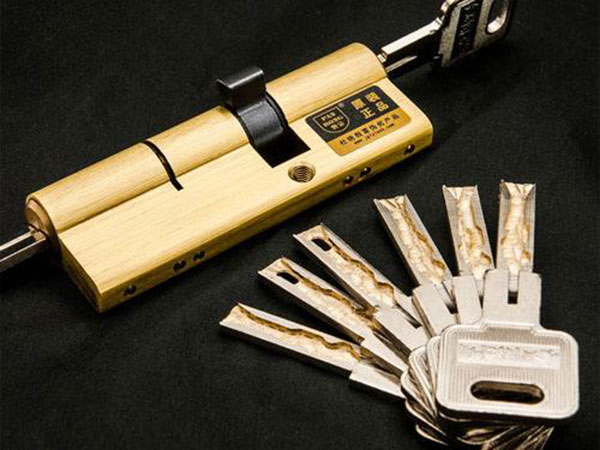 梅里斯24小时上门开锁公司